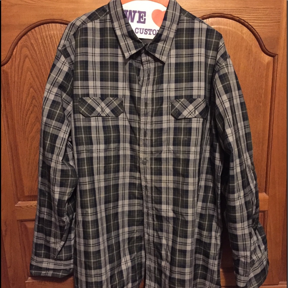Men’s long sleeve shirt